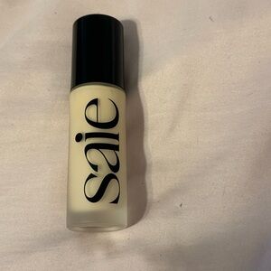 saie glowy super skin foundation in color 1